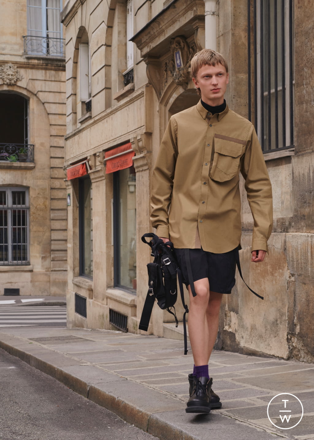 Fashion Week Paris Spring/Summer 2022 look 27 from the Sacai collection menswear