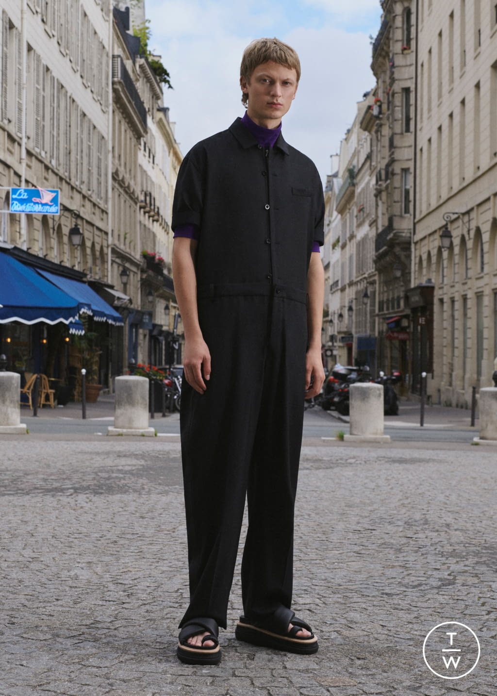 Fashion Week Paris Spring/Summer 2022 look 7 from the Sacai collection 男装