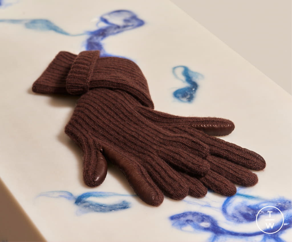 Fashion Week Milan Fall/Winter 2021 look 66 de la collection Tod's womenswear accessories