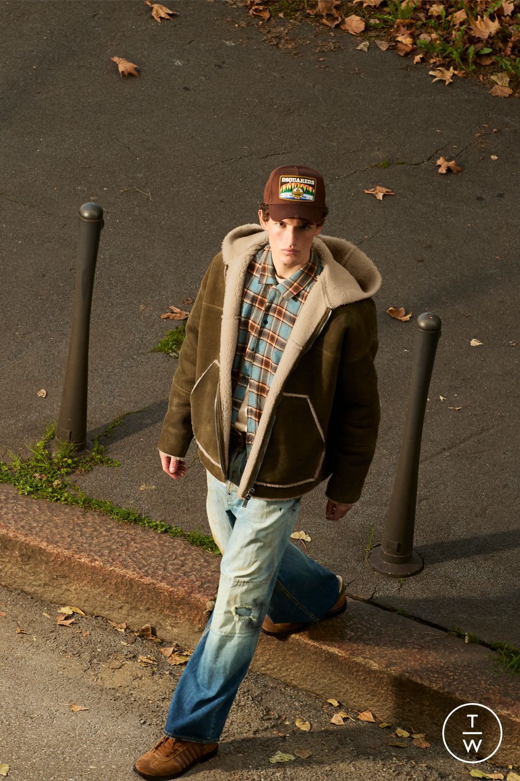 Fashion Week Milan Pre-Fall 2025 look 23 from the Dsquared2 collection 男装