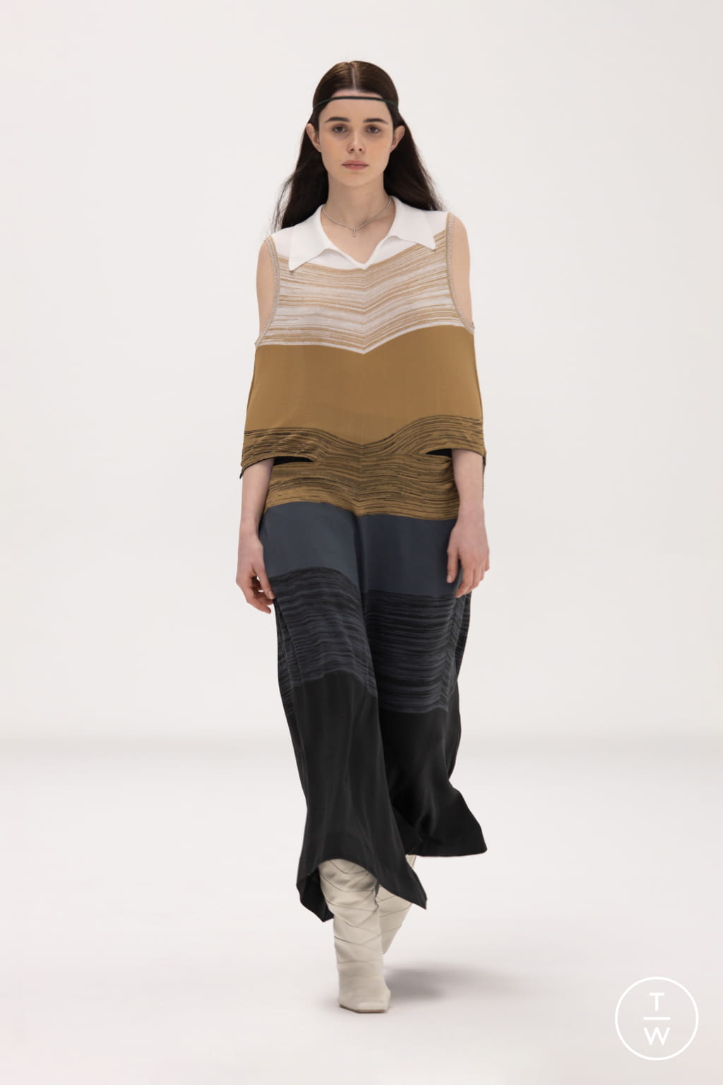 Fashion Week New York Fall/Winter 2021 look 23 de la collection Bevza womenswear