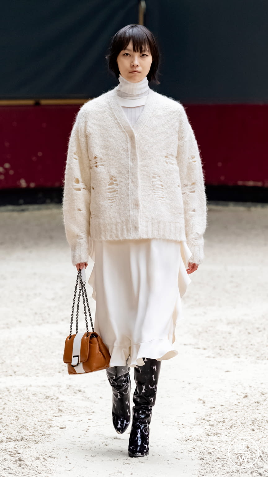 Fashion Week Paris Fall/Winter 2021 look 23 from the Longchamp collection womenswear