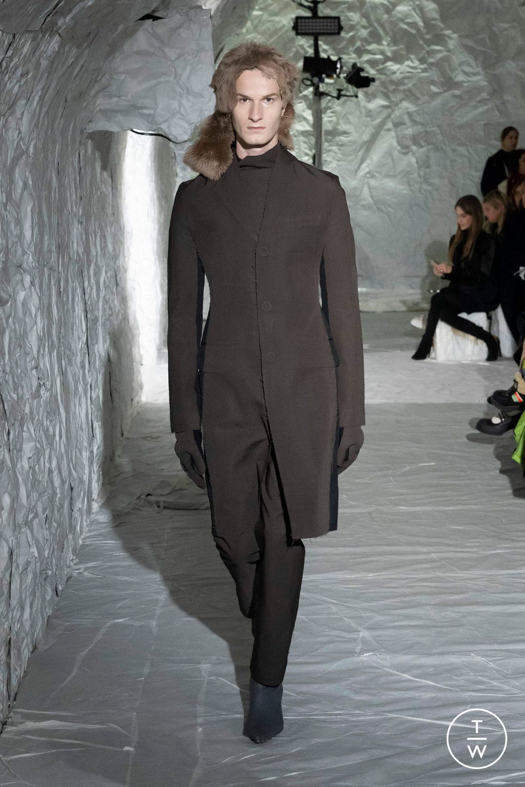 Fashion Week Milan Fall/Winter 2024 look 23 from the Marni collection 女装