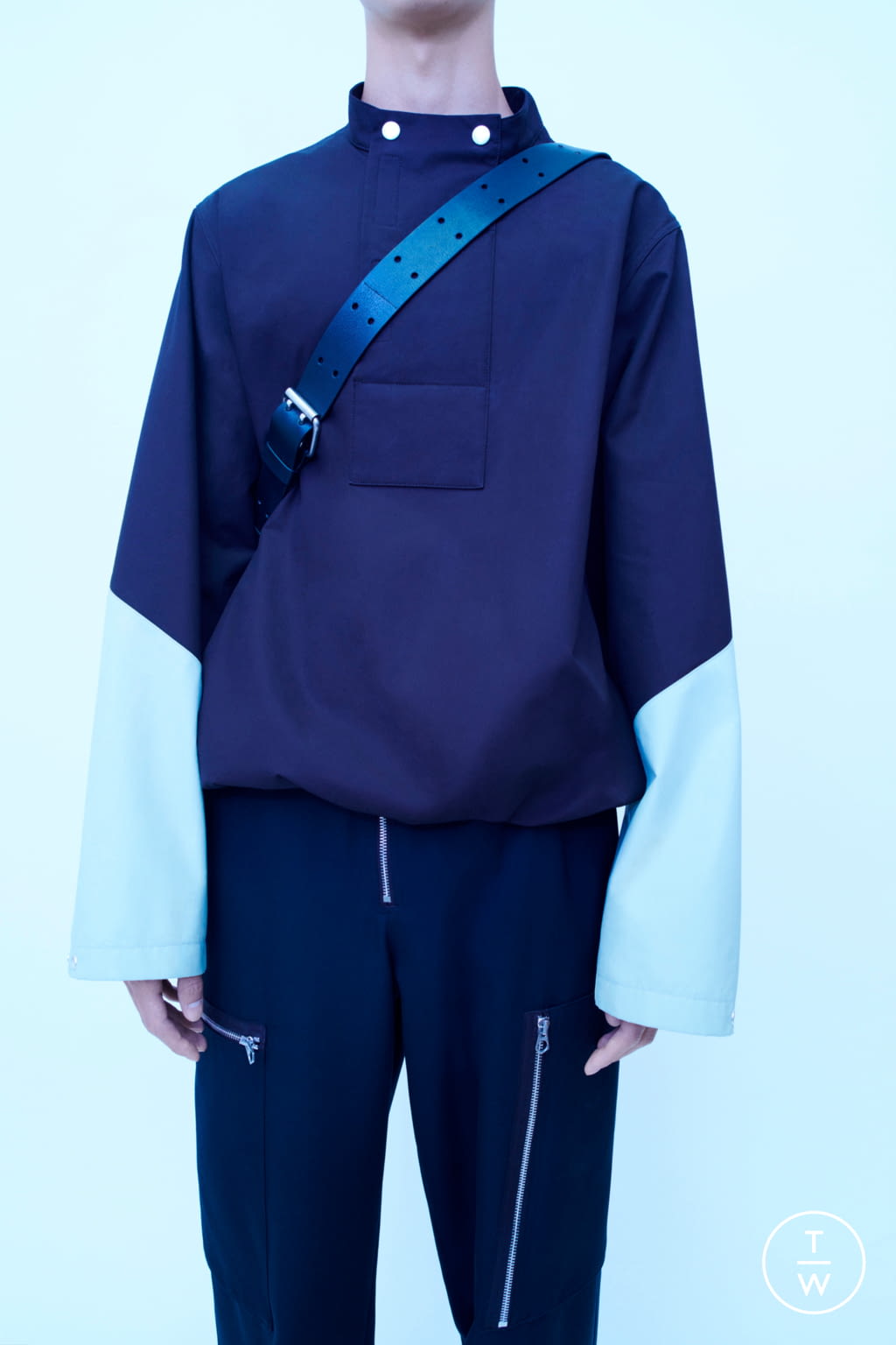 Fashion Week Paris Spring/Summer 2022 look 23 from the Jil Sander collection 男装