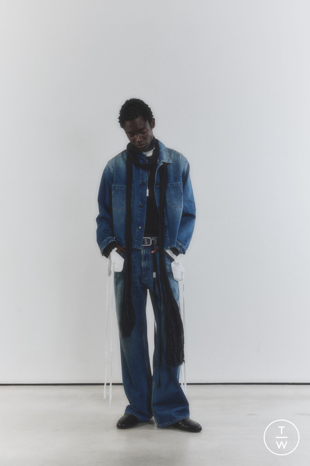 Fashion Week Paris Resort 2026 look 23 from the Ann Demeulemeester collection 女装