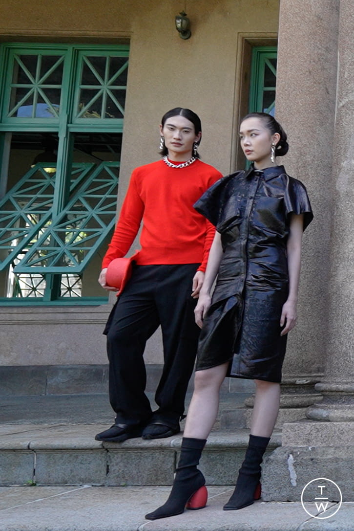 Fashion Week London Spring/Summer 2022 look 23 de la collection Jamie Wei Huang womenswear