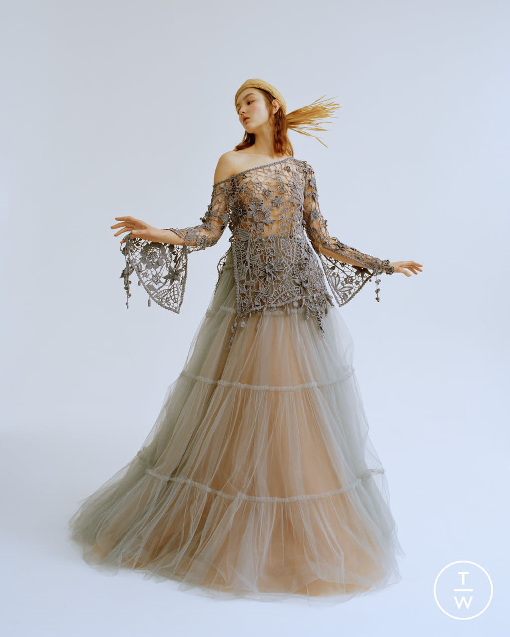 Fashion Week Paris Spring/Summer 2021 look 23 from the Yanina Couture collection 高级定制