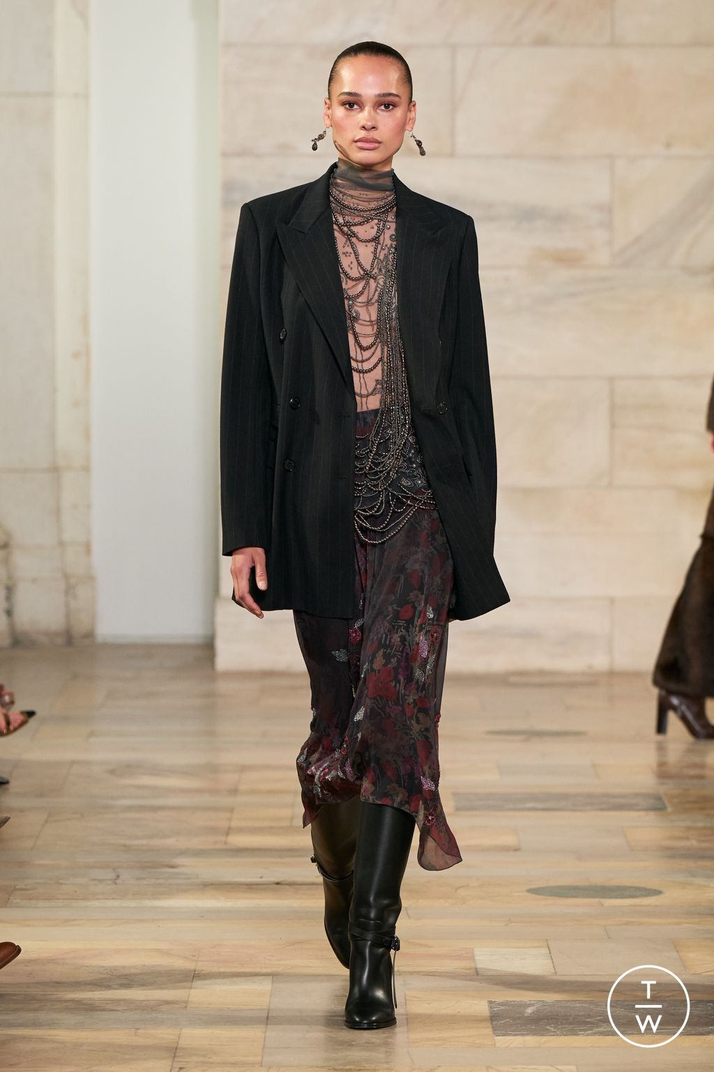 Fashion Week New York Fall/Winter 2025 look 23 from the Ralph Lauren collection womenswear