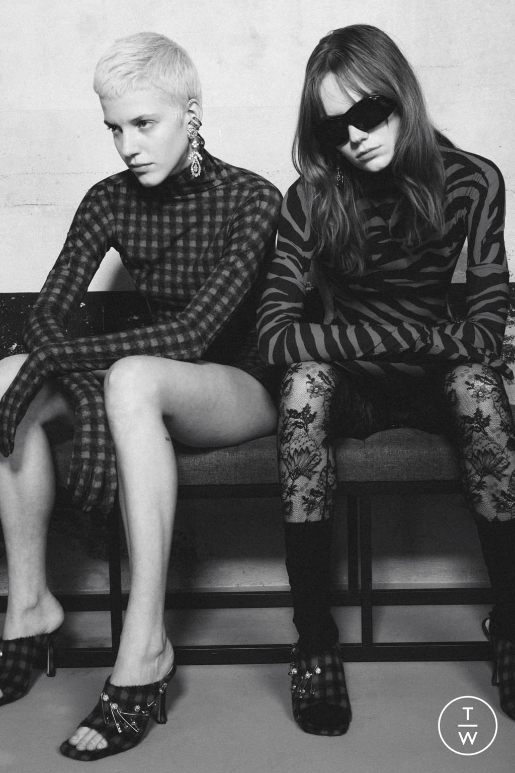 Fashion Week Milan Pre-Fall 2022 look 23 from the N°21 collection womenswear