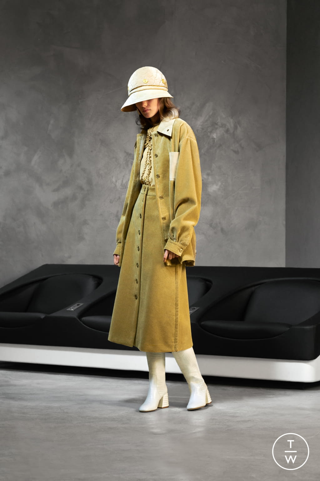 Fashion Week Milan Pre-Fall 2020 look 23 from the Fendi collection womenswear