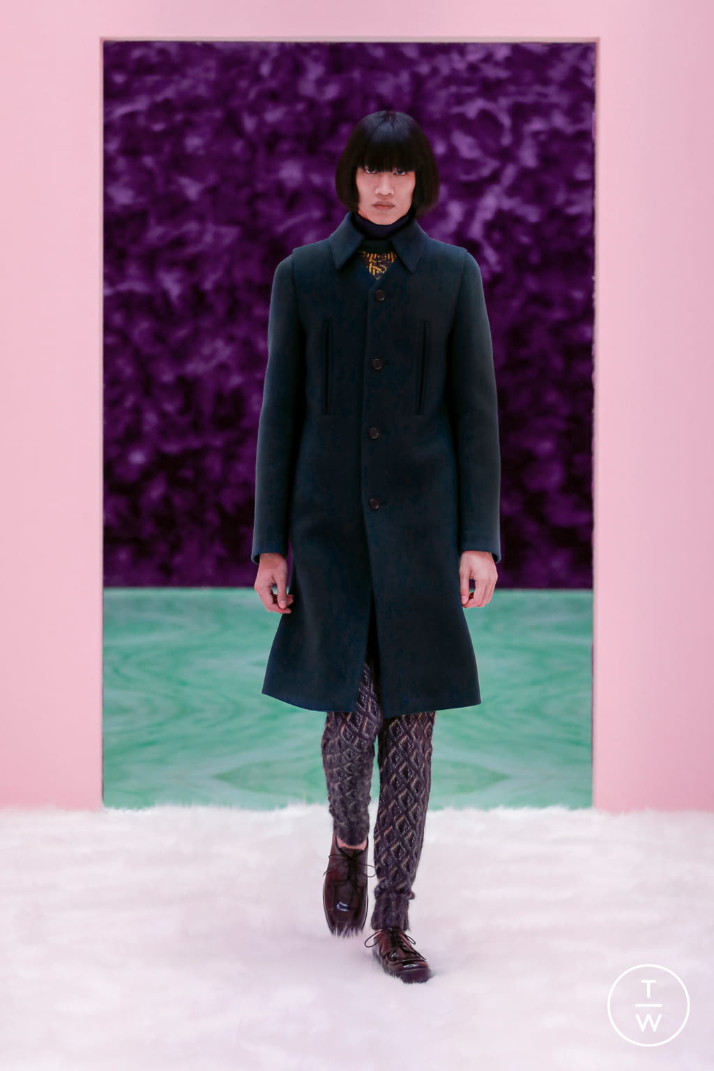 Fashion Week Milan Fall/Winter 2021 look 23 from the Prada collection menswear