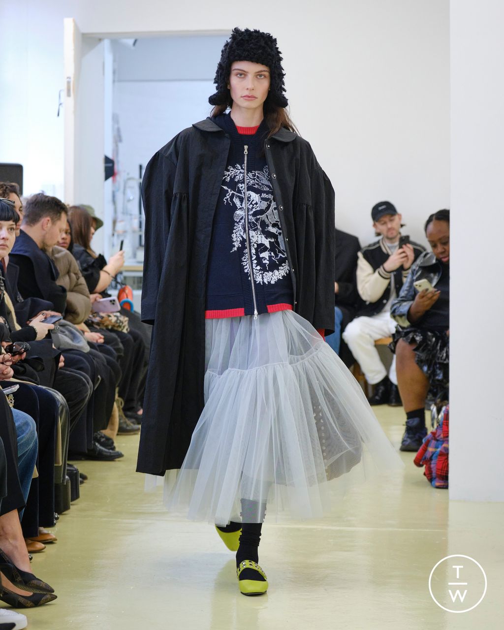 Fashion Week London Fall/Winter 2023 look 8 from the Molly Goddard collection 女装