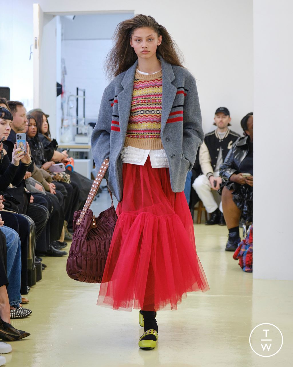 Fashion Week London Fall/Winter 2023 look 11 from the Molly Goddard collection 女装