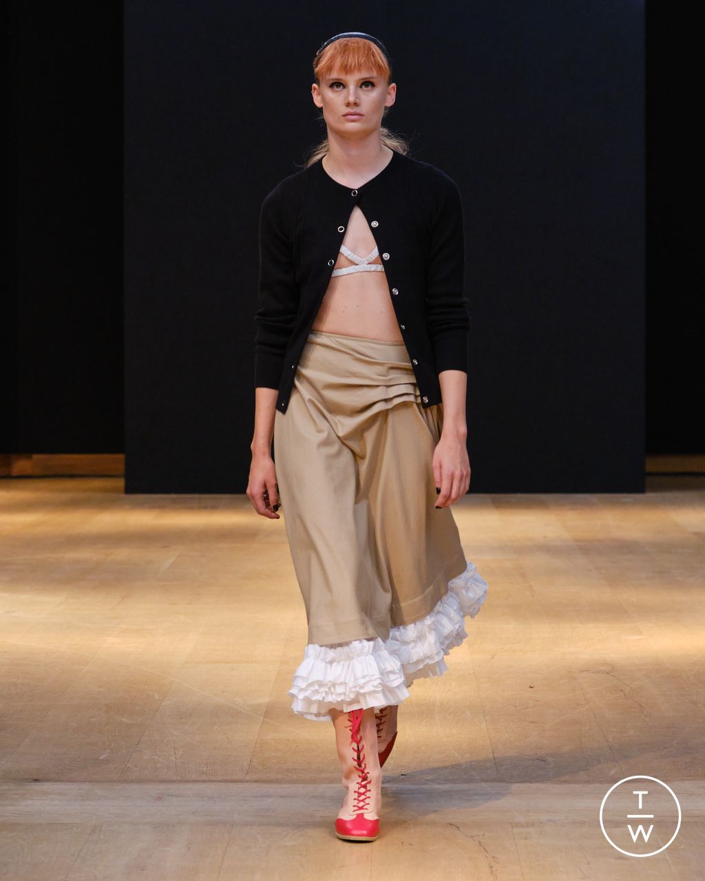 Fashion Week London Spring/Summer 2024 look 1 from the Molly Goddard collection womenswear