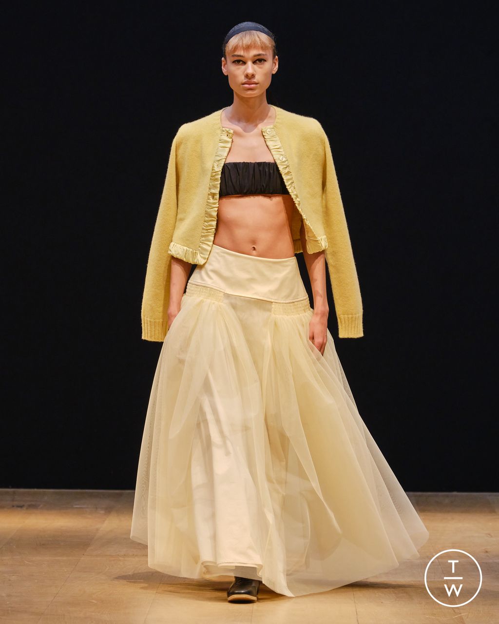 Fashion Week London Spring/Summer 2024 look 7 from the Molly Goddard collection womenswear