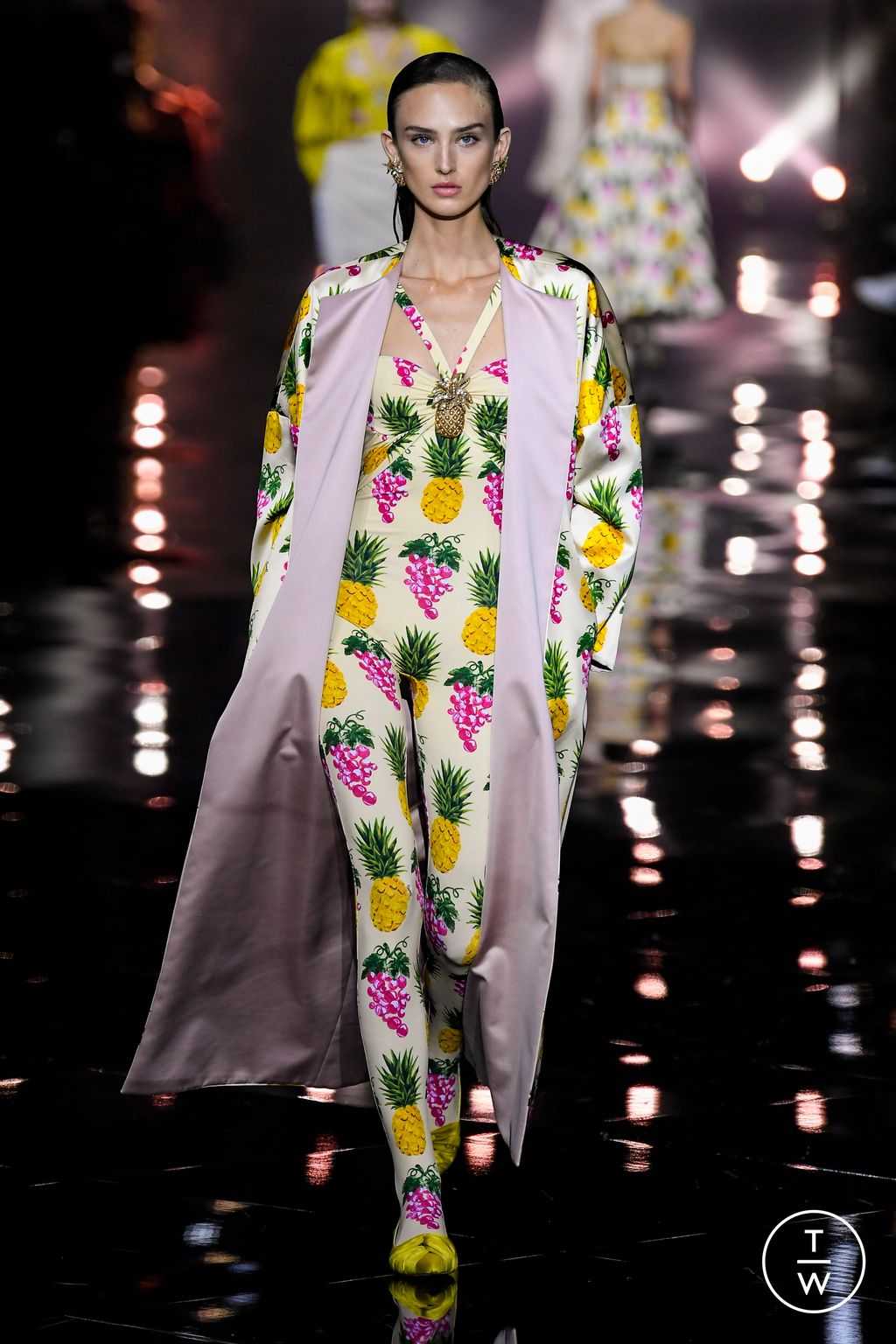 Fashion Week Milan Spring/Summer 2023 look 33 from the Roberto Cavalli collection womenswear