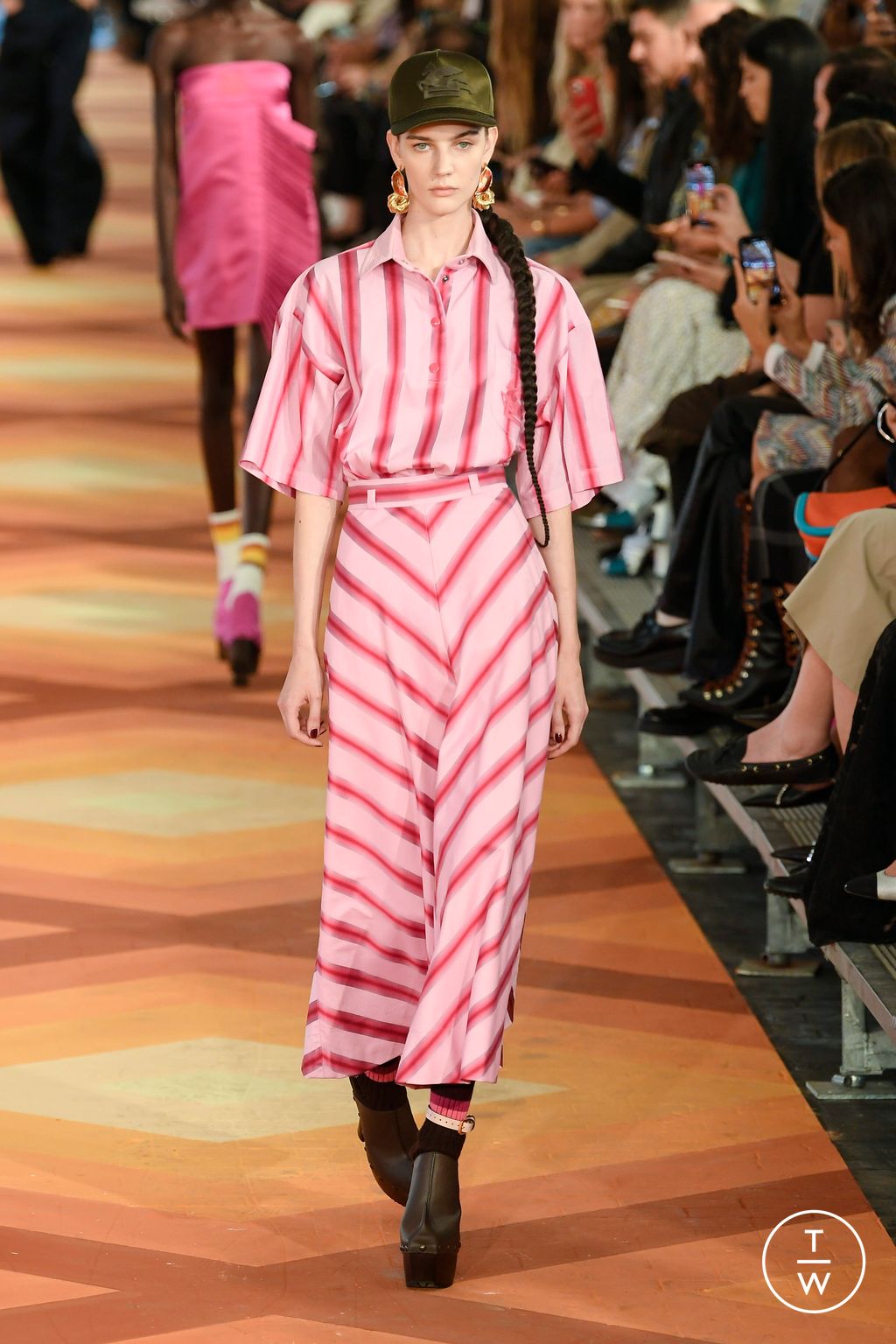 Fashion Week Milan Spring/Summer 2023 look 11 from the Etro collection womenswear