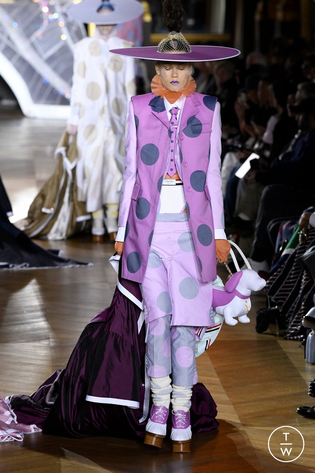 Fashion Week Paris Spring/Summer 2023 look 49 from the Thom Browne collection 女装
