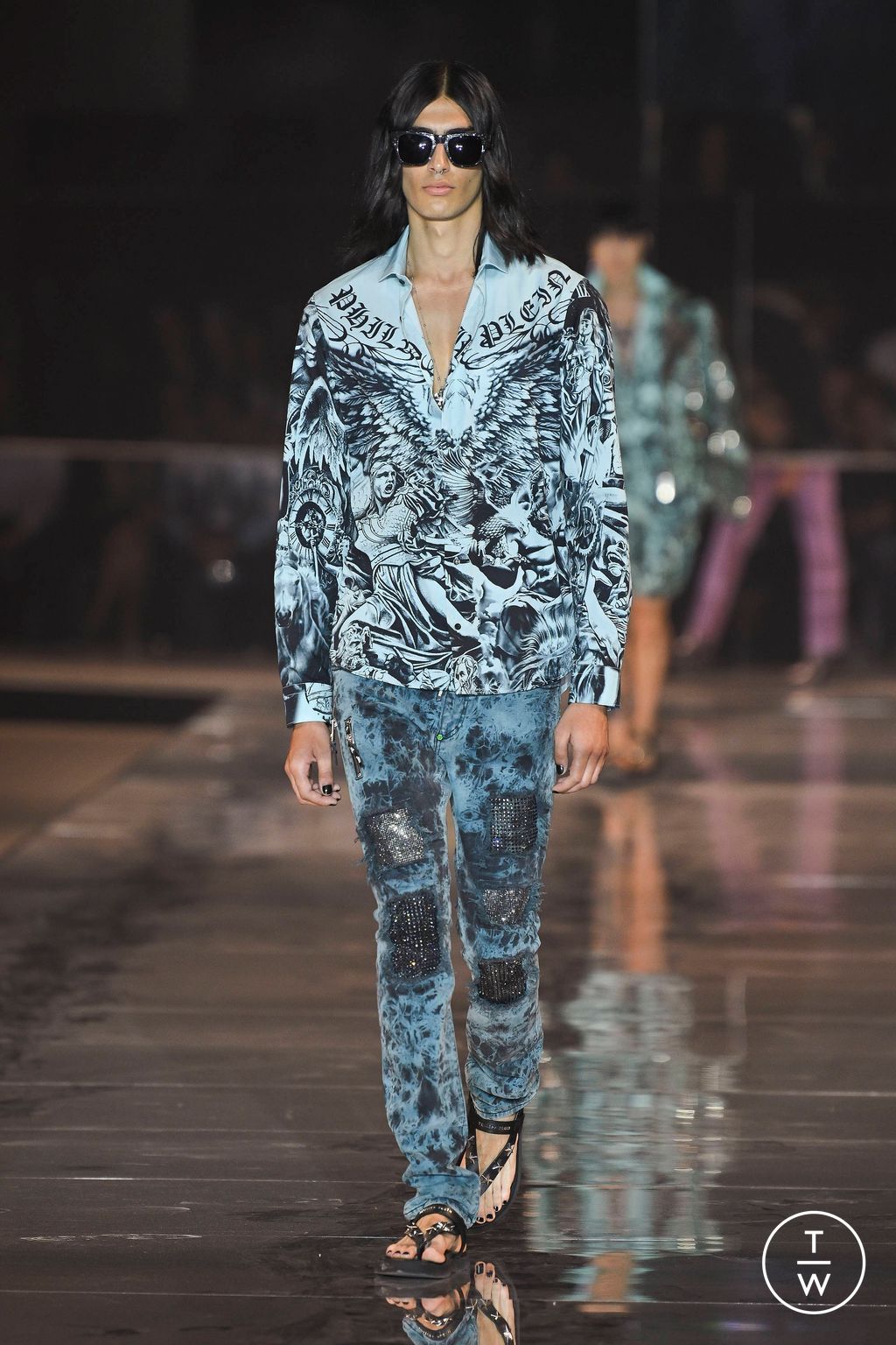 Fashion Week Milan Spring/Summer 2023 look 35 from the Philipp Plein collection 女装