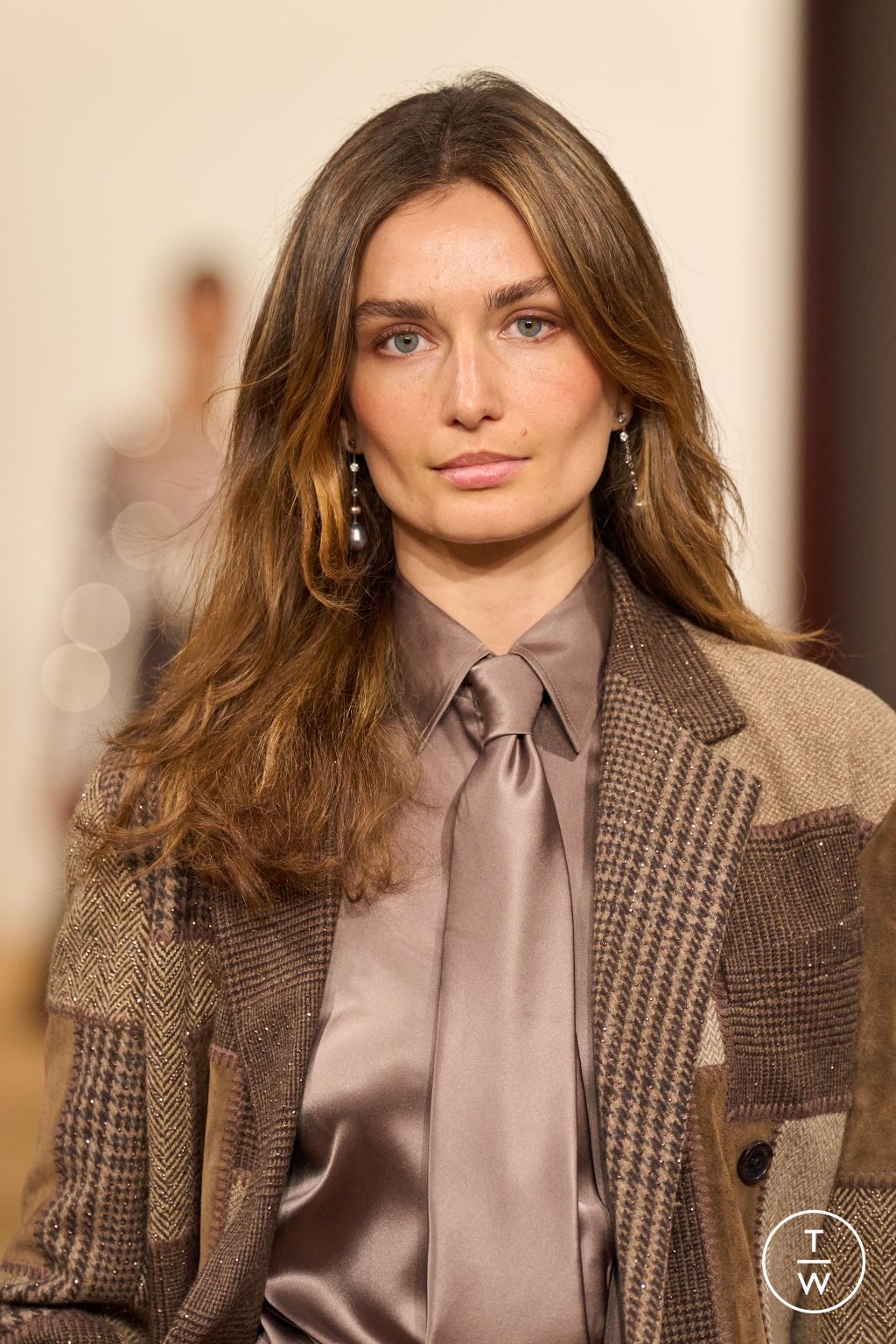 Fashion Week New York Fall/Winter 2024 look 23 de la collection Ralph Lauren womenswear accessories