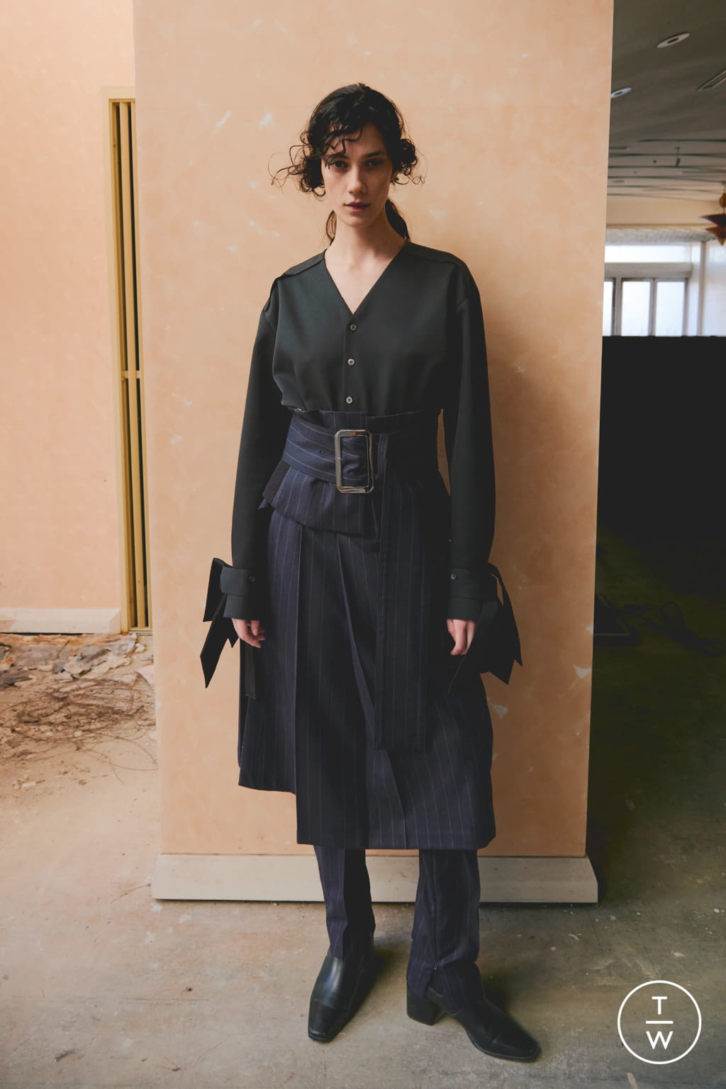 Fashion Week Paris Fall/Winter 2021 look 24 from the Ujoh collection 女装