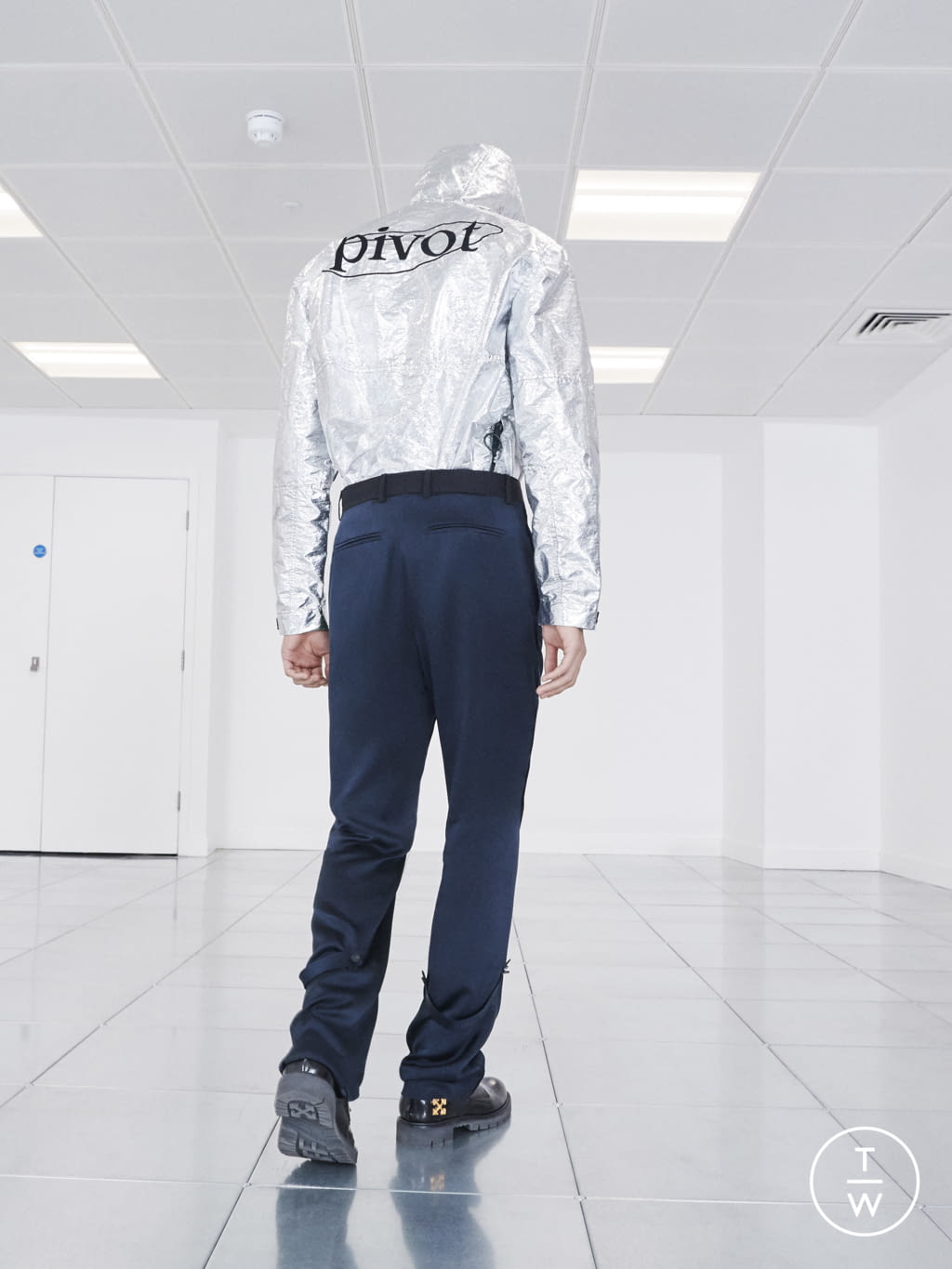 Fashion Week Paris Pre-Fall 2020 look 24 from the Off-White collection menswear