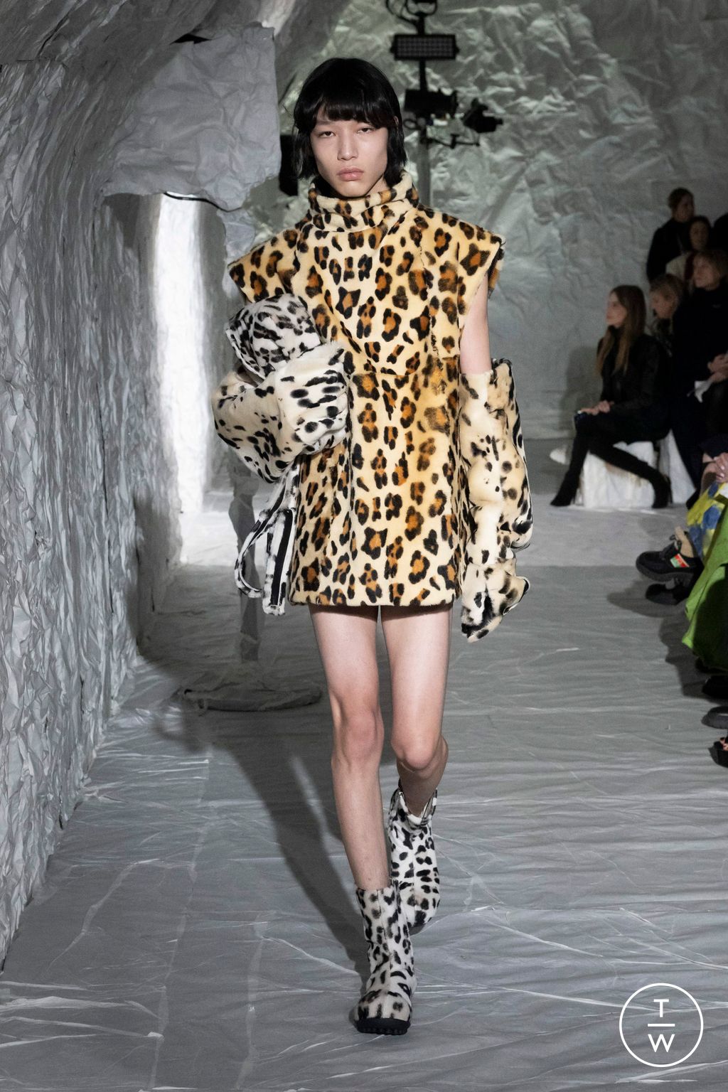 Fashion Week Milan Fall/Winter 2024 look 24 from the Marni collection 女装