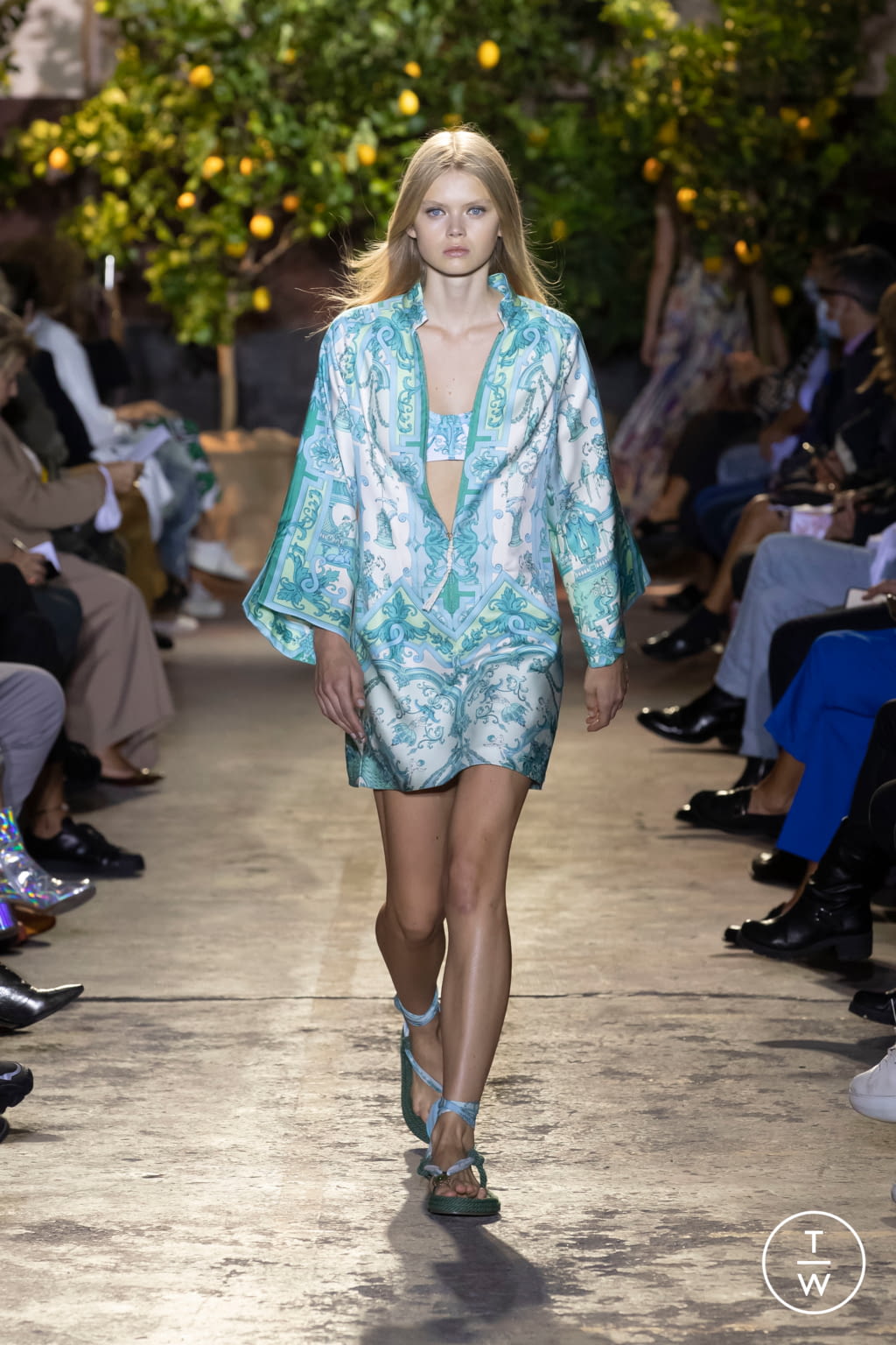 Fashion Week Milan Spring/Summer 2021 look 24 from the Etro collection womenswear