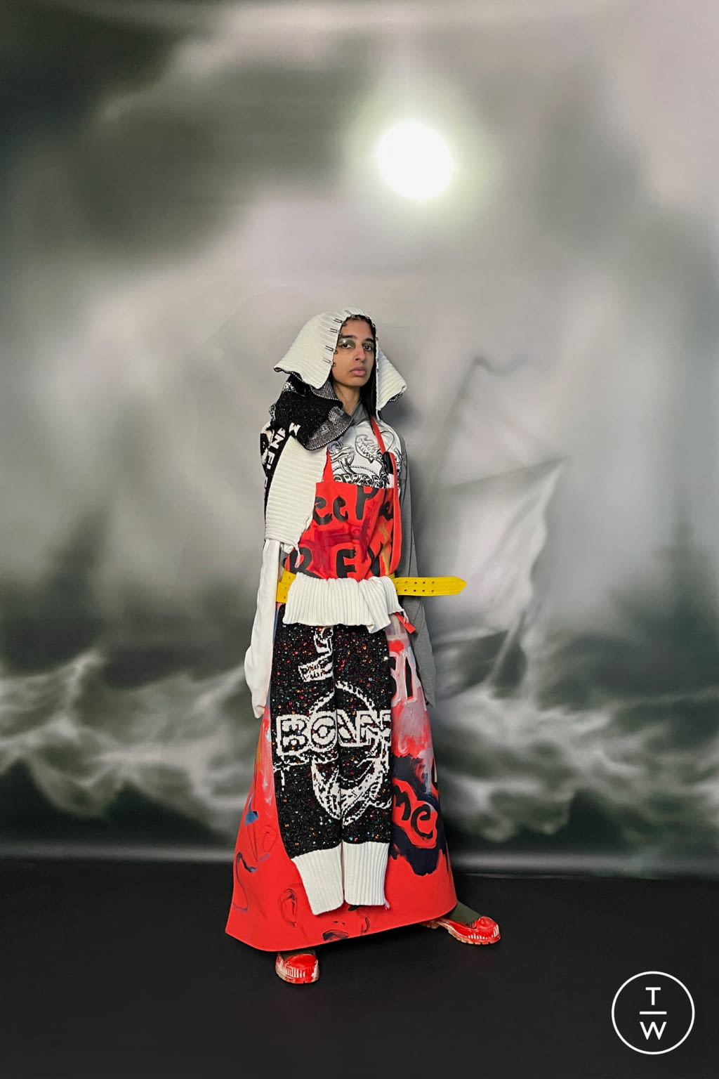 Fashion Week London Fall/Winter 2021 look 24 from the Matty Bovan collection womenswear