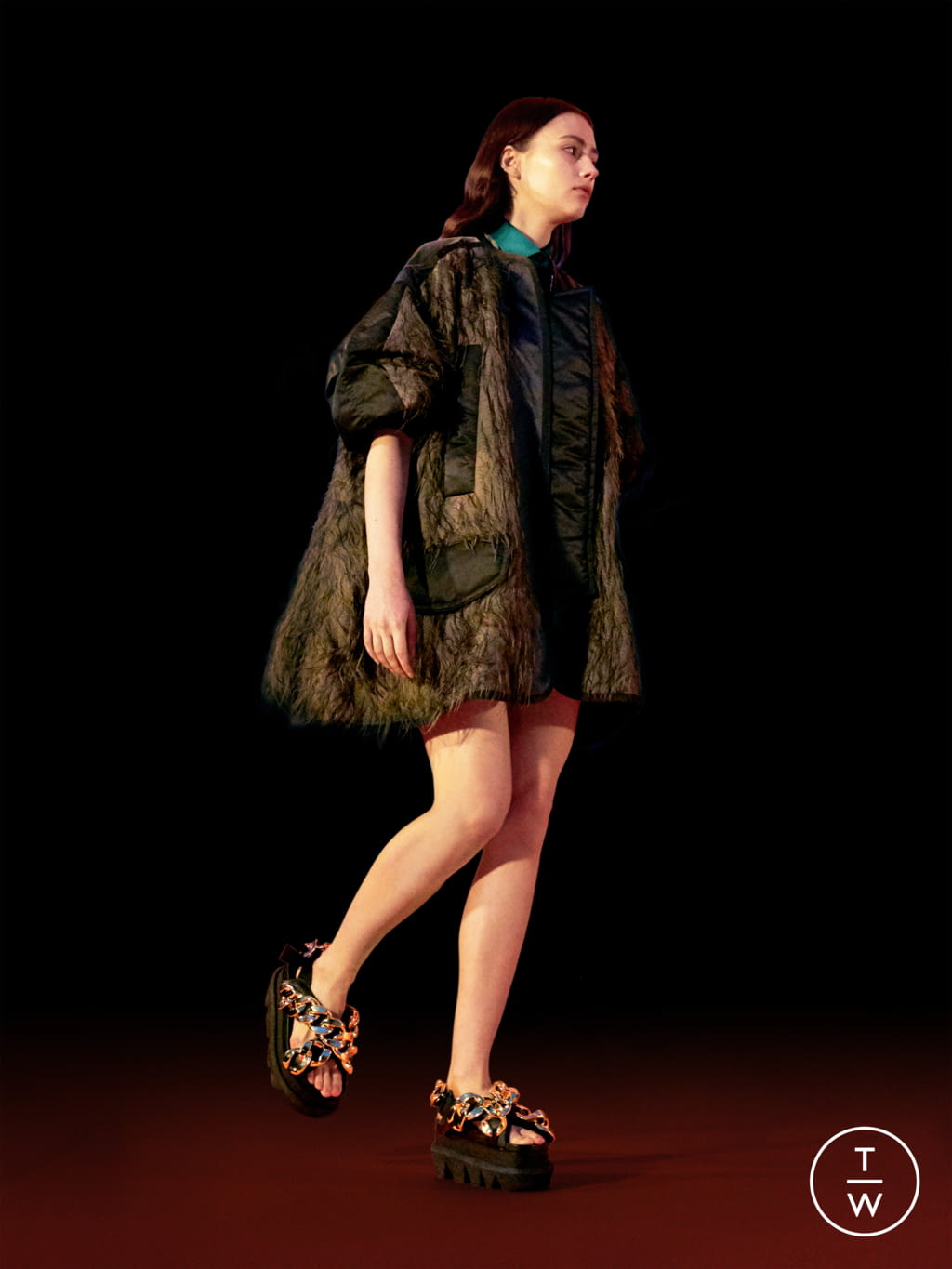 Fashion Week Paris Spring/Summer 2022 look 24 de la collection Sacai womenswear