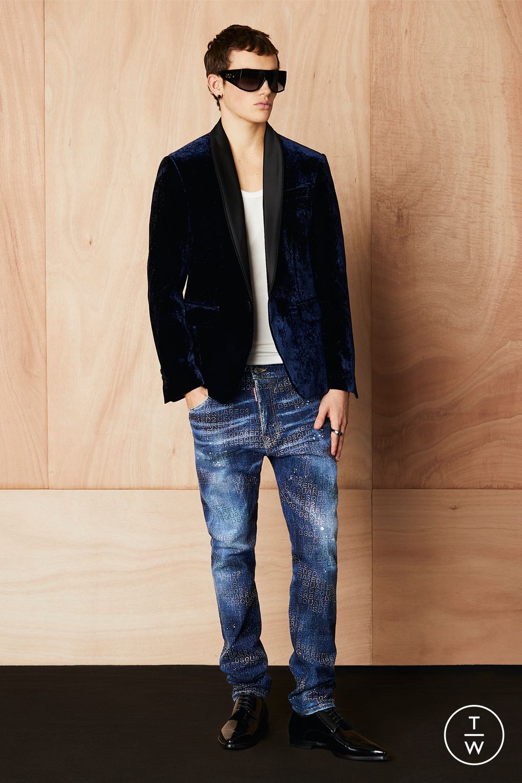 Fashion Week Milan Pre-Fall 2024 look 24 from the Dsquared2 collection 男装