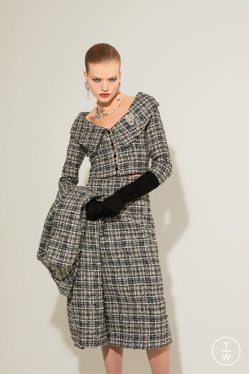 Fashion Week Paris Pre-Fall 2024 look 24 from the Alessandra Rich collection 女装