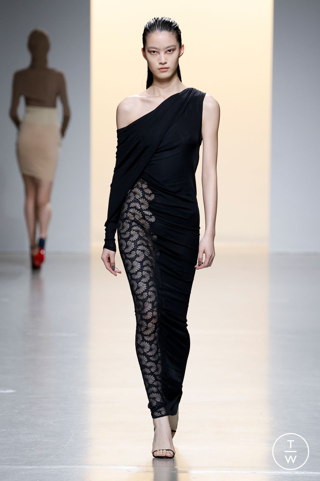 Fashion Week Paris Fall/Winter 2024 look 24 from the Atlein collection 女装