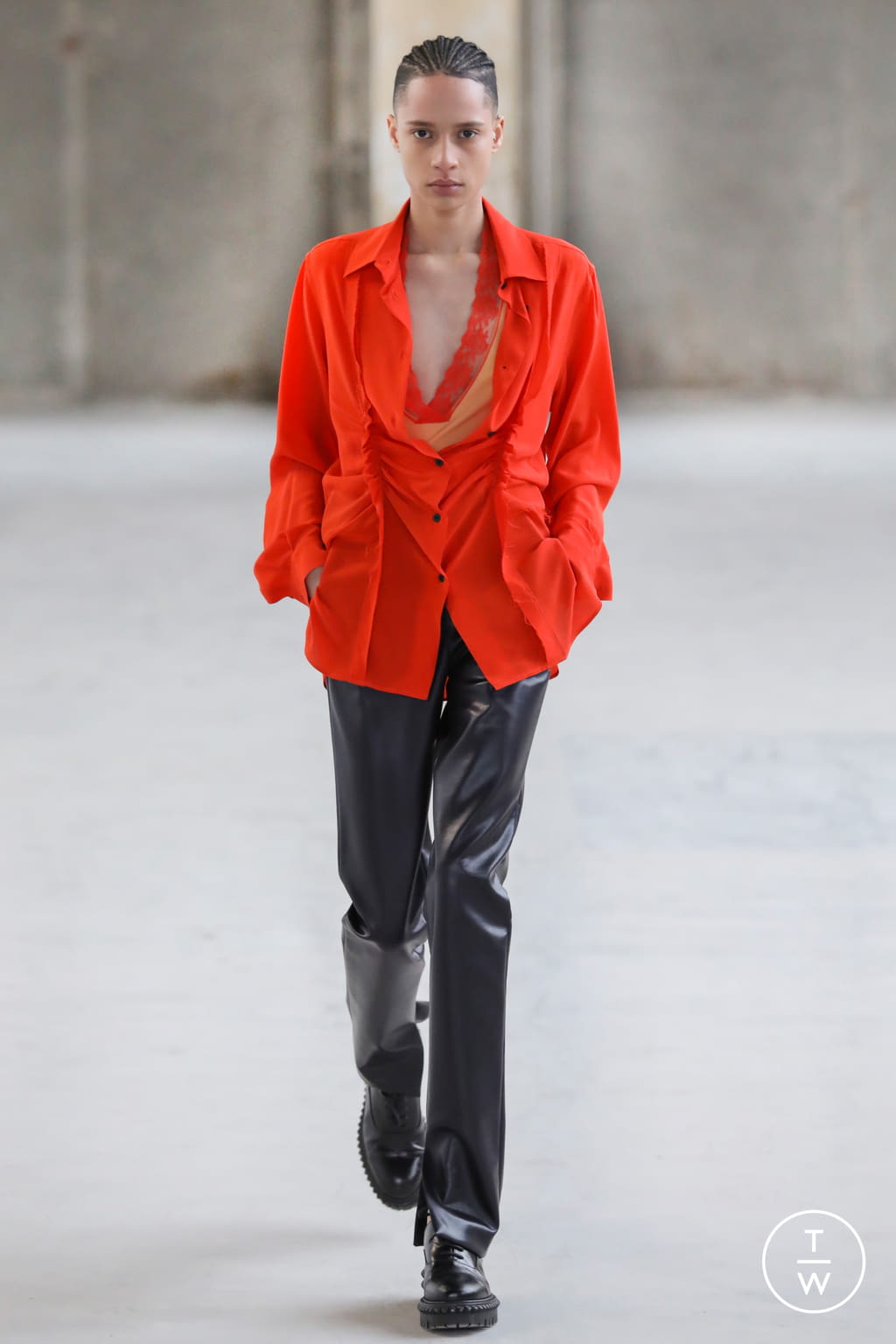 Fashion Week Paris Fall/Winter 2021 look 23 from the Atlein collection womenswear