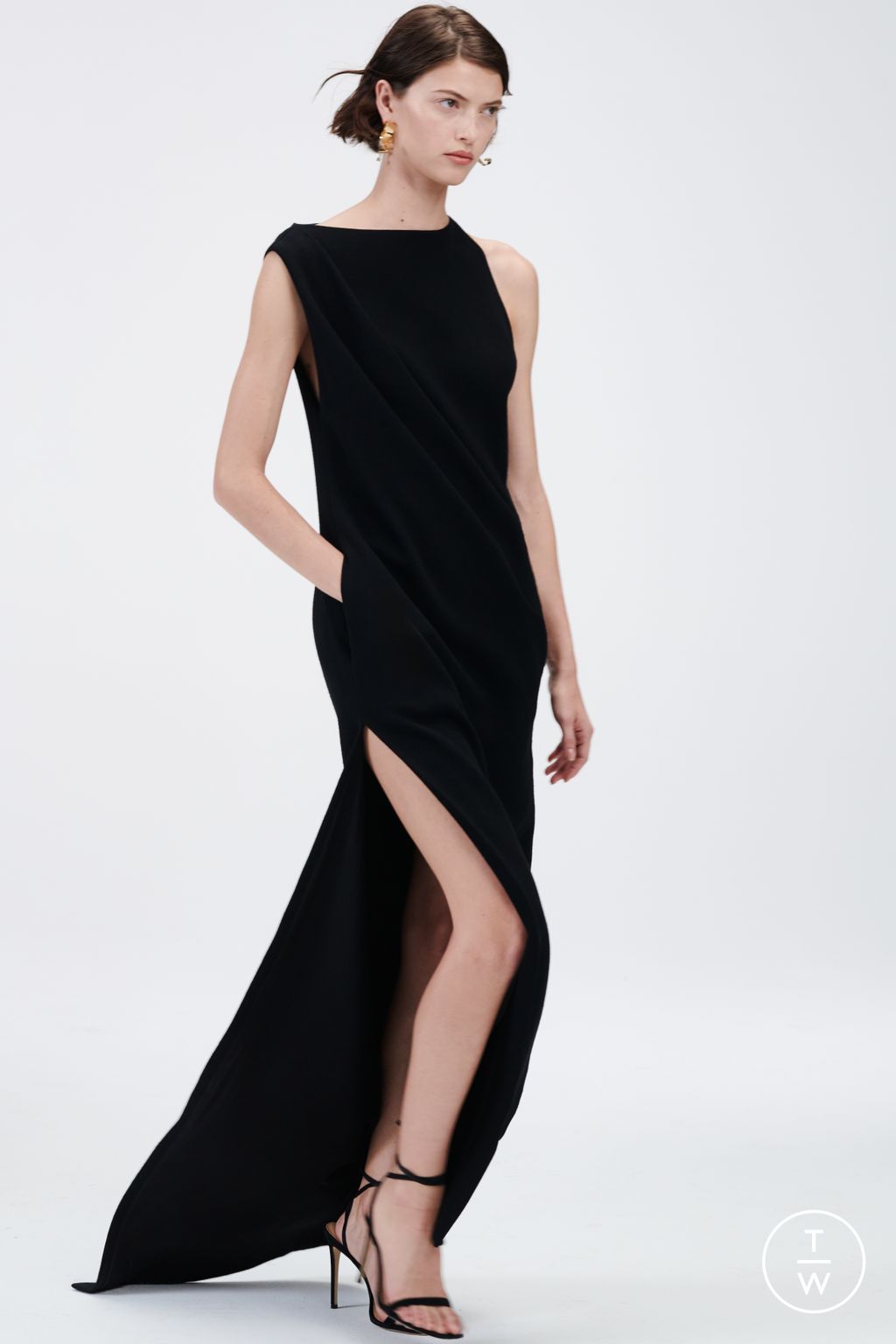 Fashion Week New York Pre-Fall 2024 look 24 from the Brandon Maxwell collection womenswear