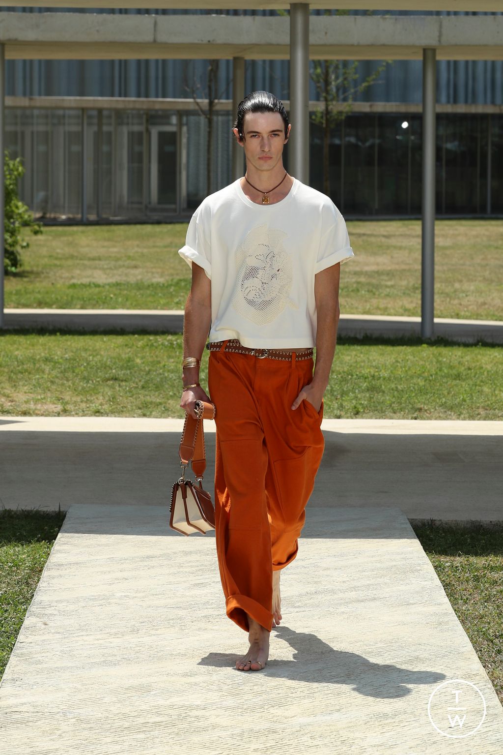 Fashion Week Milan Spring/Summer 2023 look 24 from the Etro collection 男装