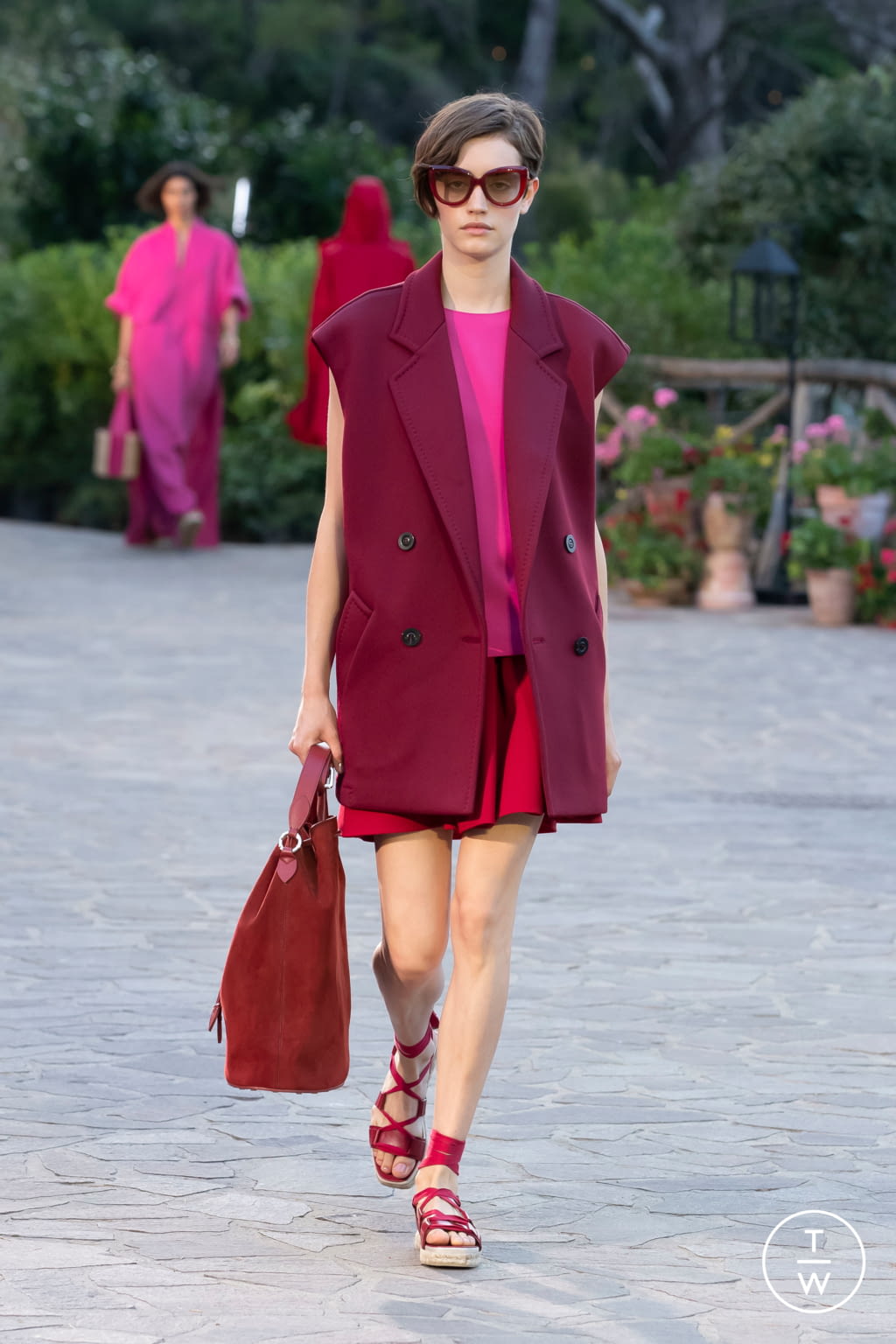 Fashion Week Milan Resort 2022 look 24 from the Max Mara collection 女装