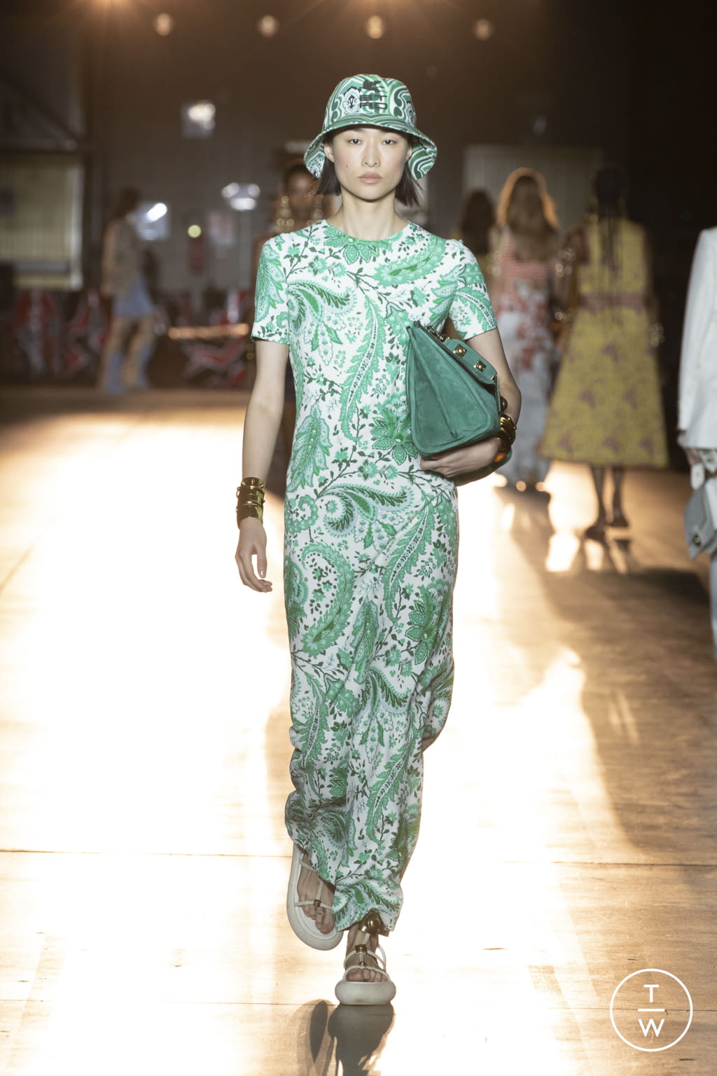 Fashion Week Milan Spring/Summer 2022 look 24 from the Etro collection womenswear