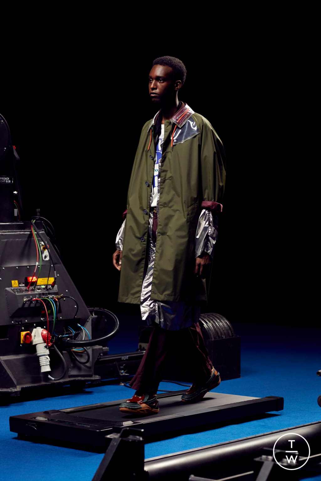 Fashion Week Paris Spring/Summer 2022 look 24 from the Kolor collection 男装