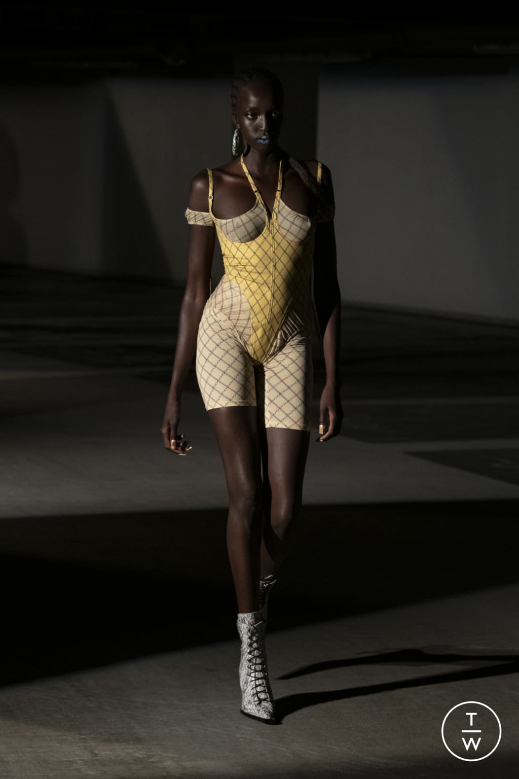 Fashion Week London Spring/Summer 2022 look 24 from the KNWLS collection womenswear