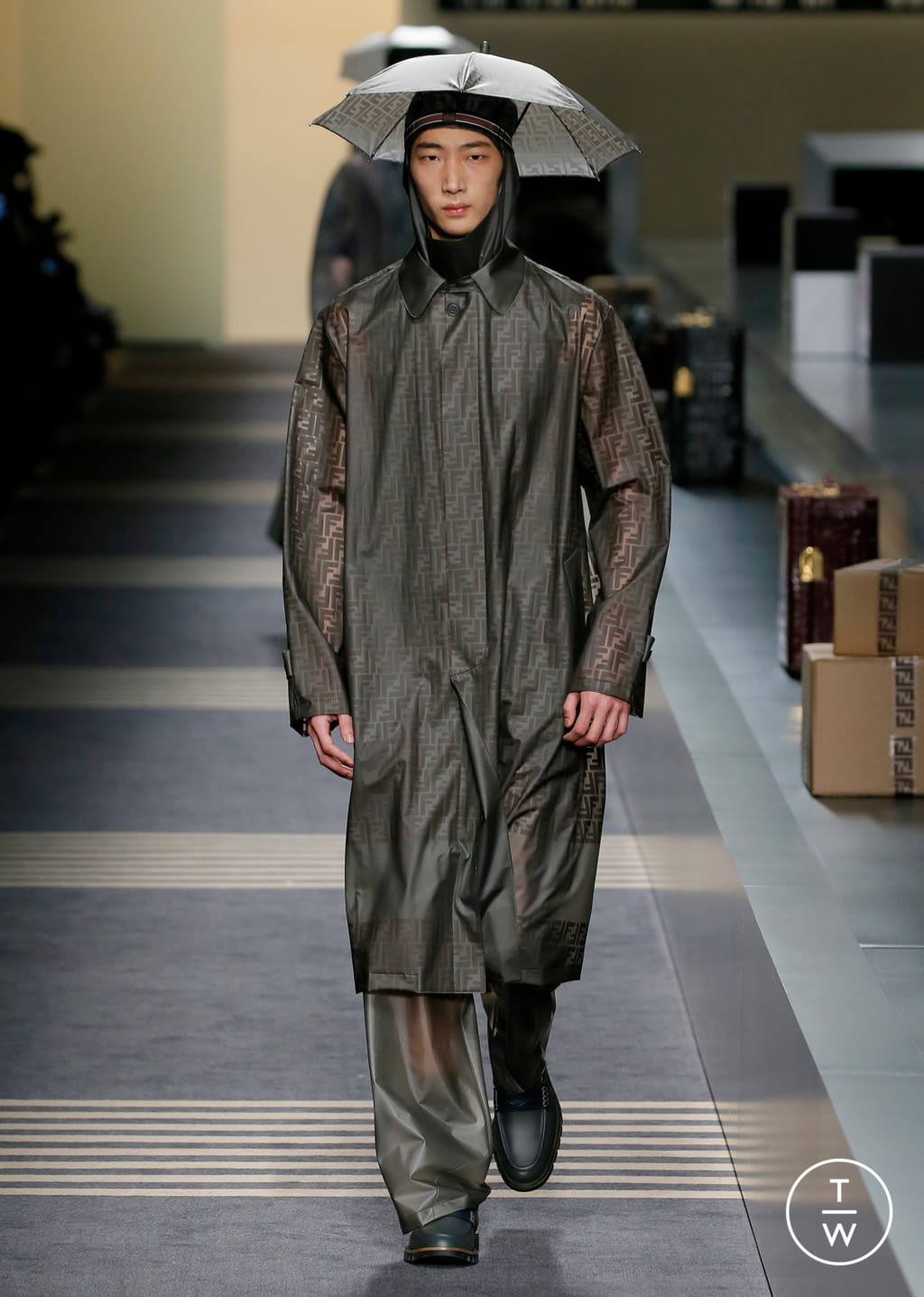 Fashion Week Milan Fall/Winter 2018 look 24 from the Fendi collection 男装