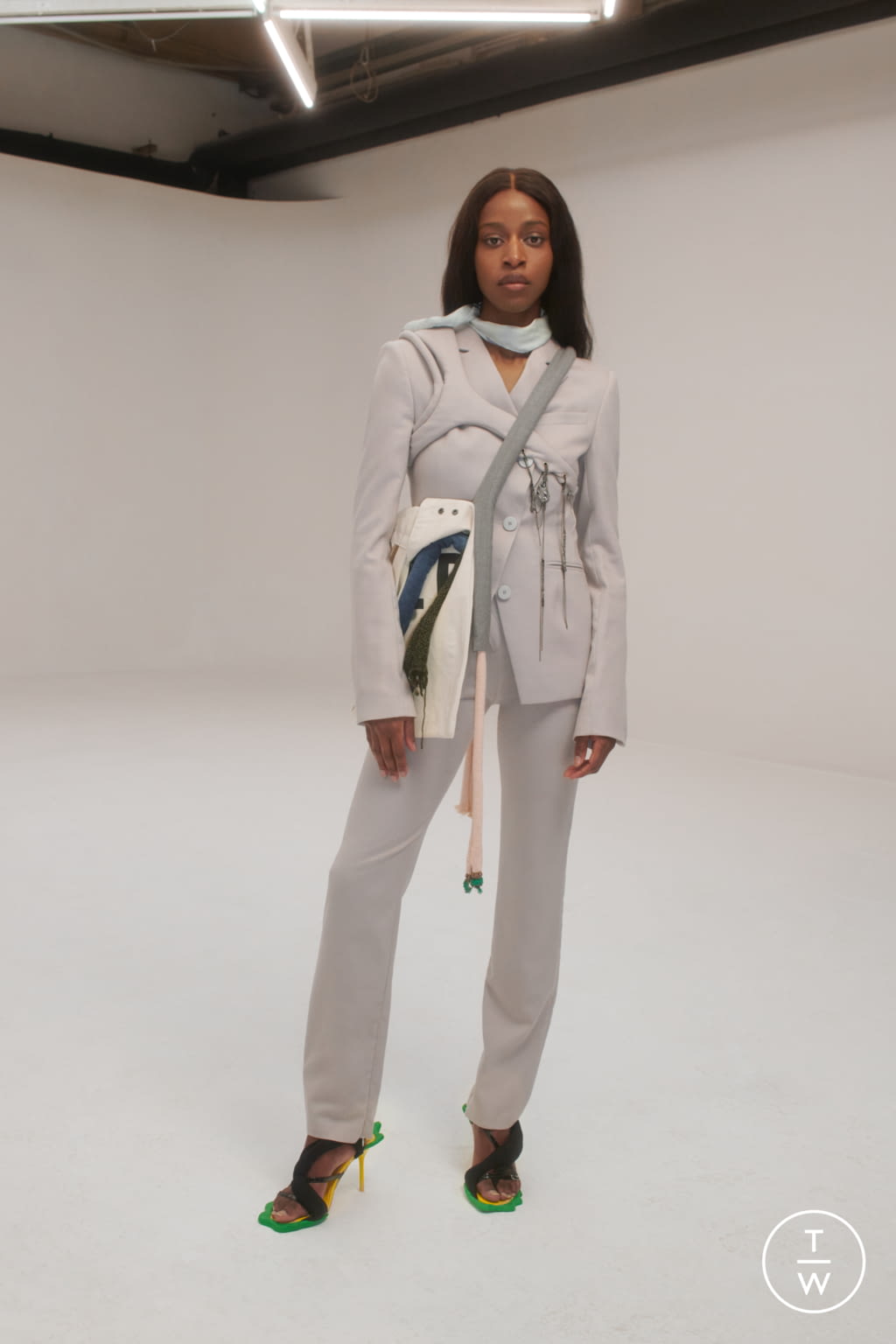 Fashion Week Paris Fall/Winter 2021 look 25 from the Ottolinger collection womenswear