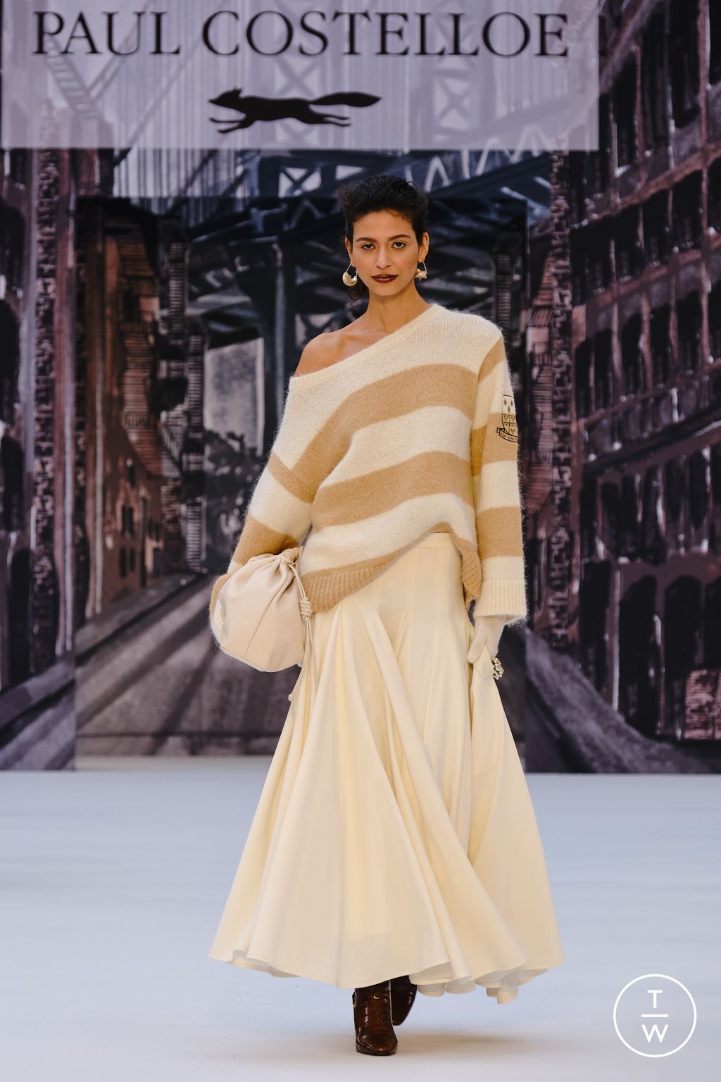 Fashion Week London Fall/Winter 2024 look 7 from the Paul Costelloe collection womenswear