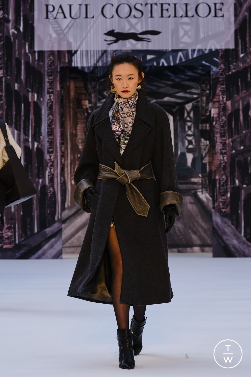Fashion Week London Fall/Winter 2024 look 14 from the Paul Costelloe collection womenswear