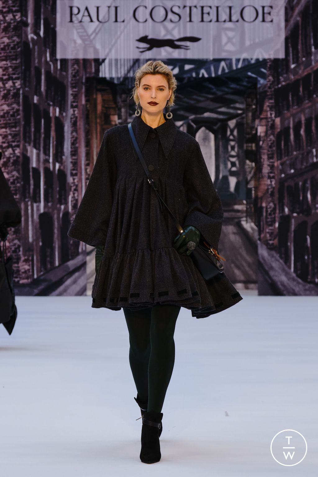 Fashion Week London Fall/Winter 2024 look 16 from the Paul Costelloe collection womenswear