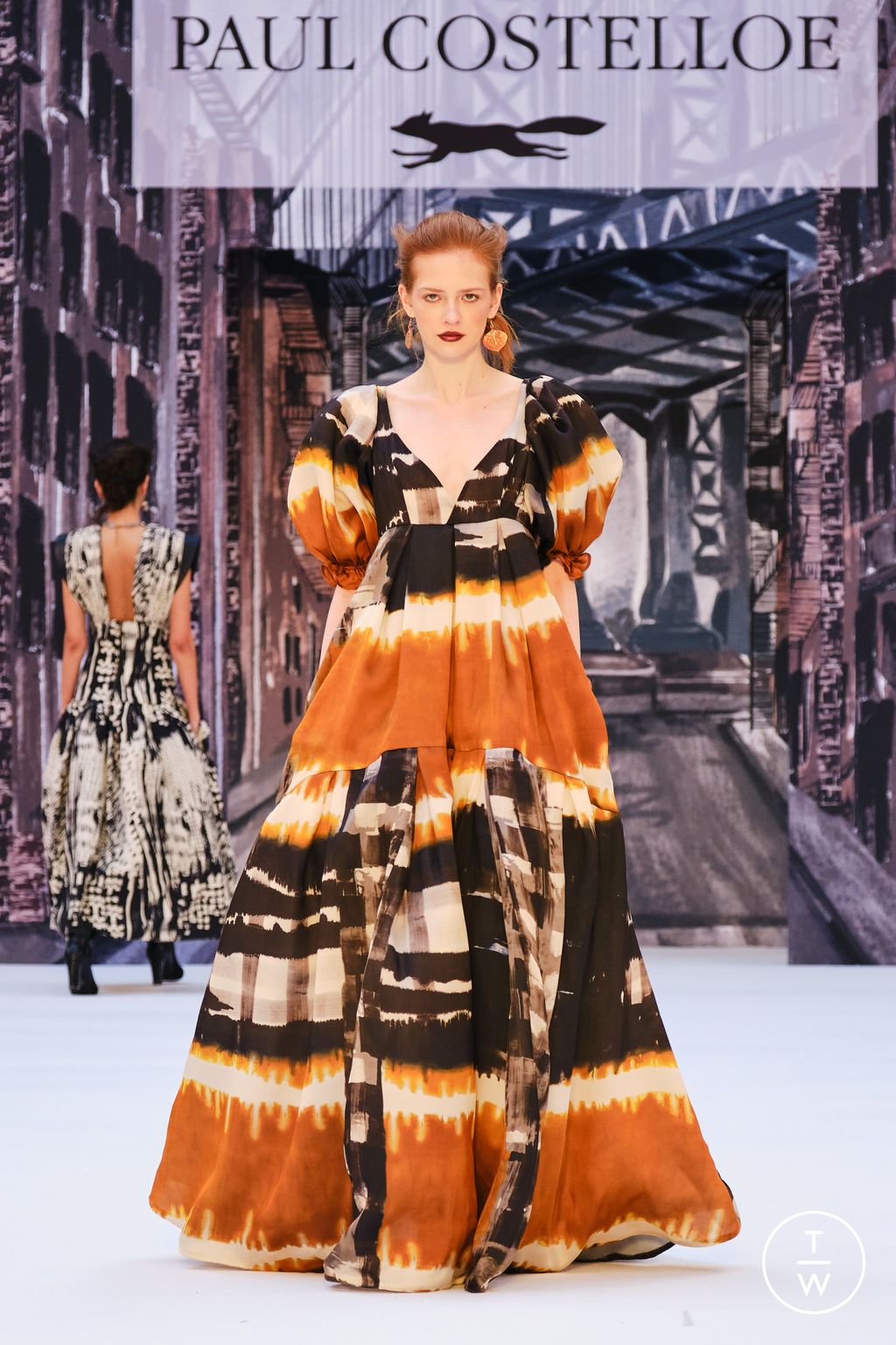 Fashion Week London Fall/Winter 2024 look 41 from the Paul Costelloe collection womenswear