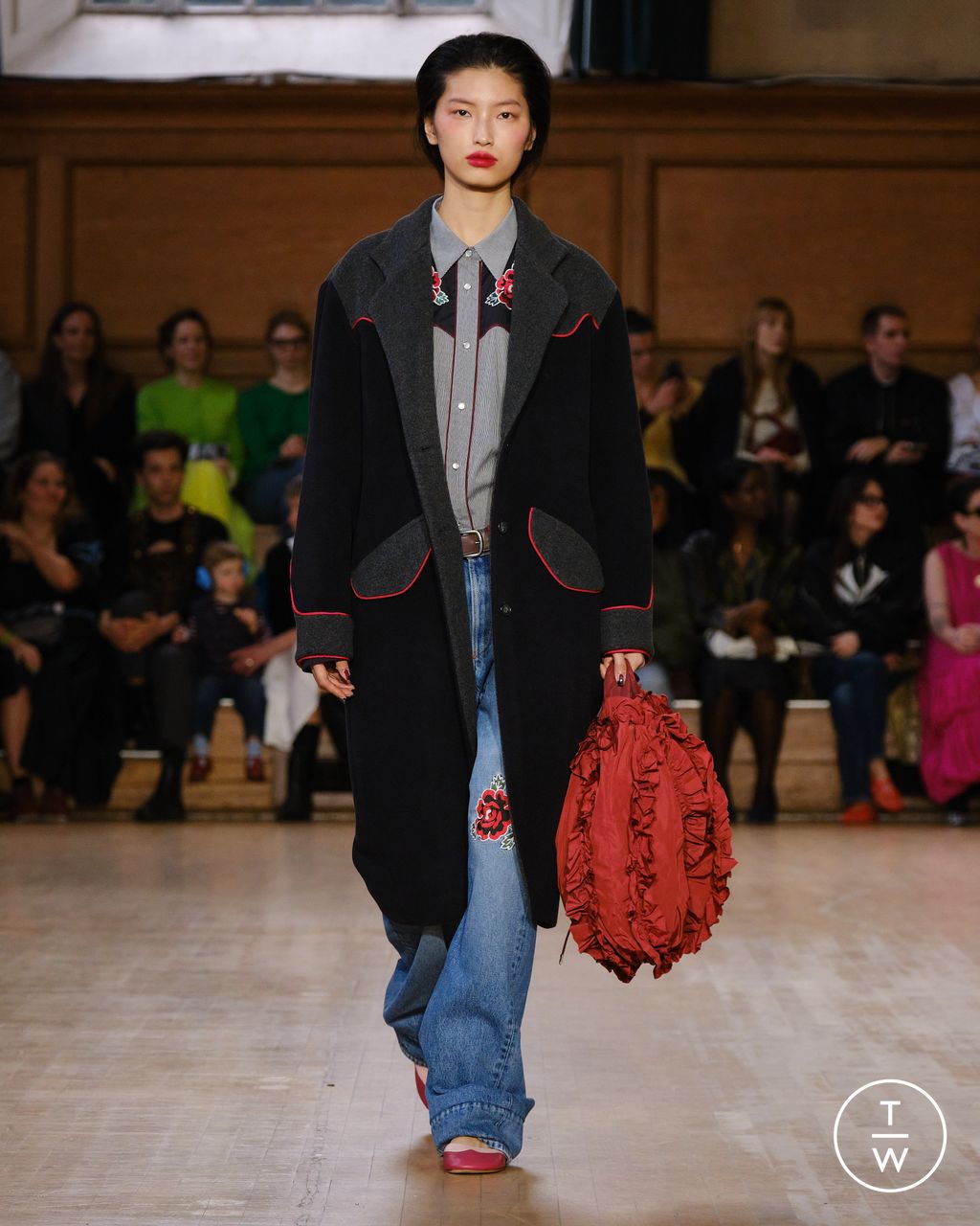 Fashion Week London Fall/Winter 2024 look 10 from the Molly Goddard collection 女装