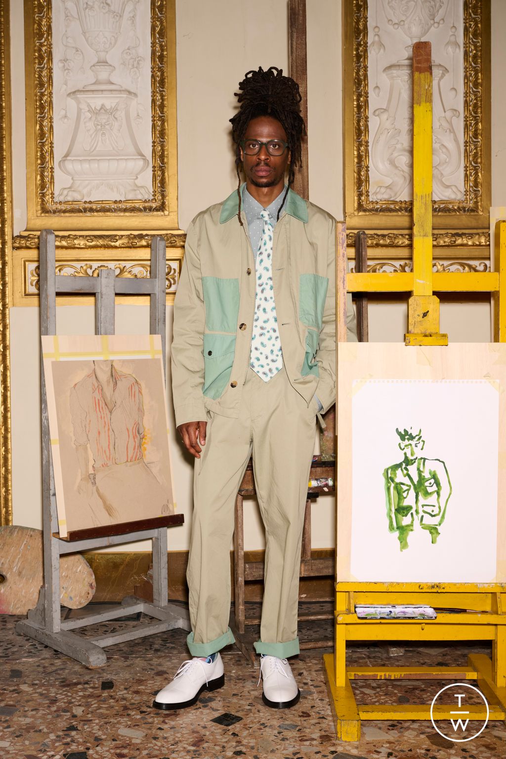 Fashion Week Paris Resort 2025 look 6 from the Paul Smith collection 男装