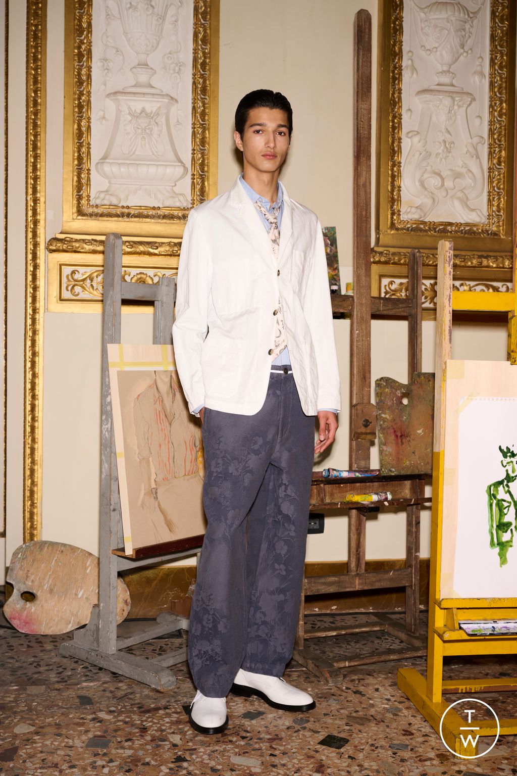 Fashion Week Paris Resort 2025 look 10 from the Paul Smith collection menswear