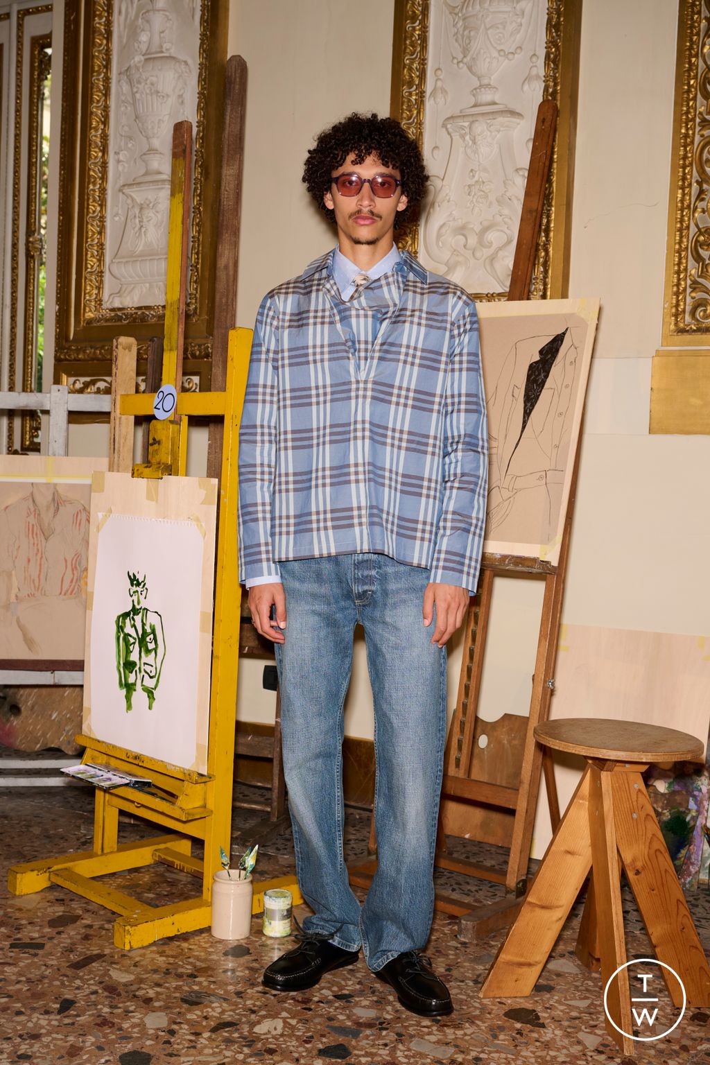 Fashion Week Paris Resort 2025 look 11 from the Paul Smith collection 男装
